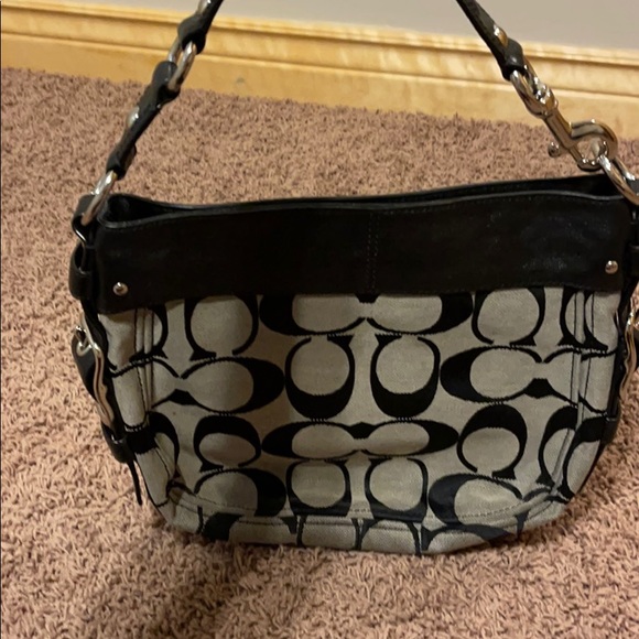 Coach shoulder bag and card holder. - Picture 4 of 9